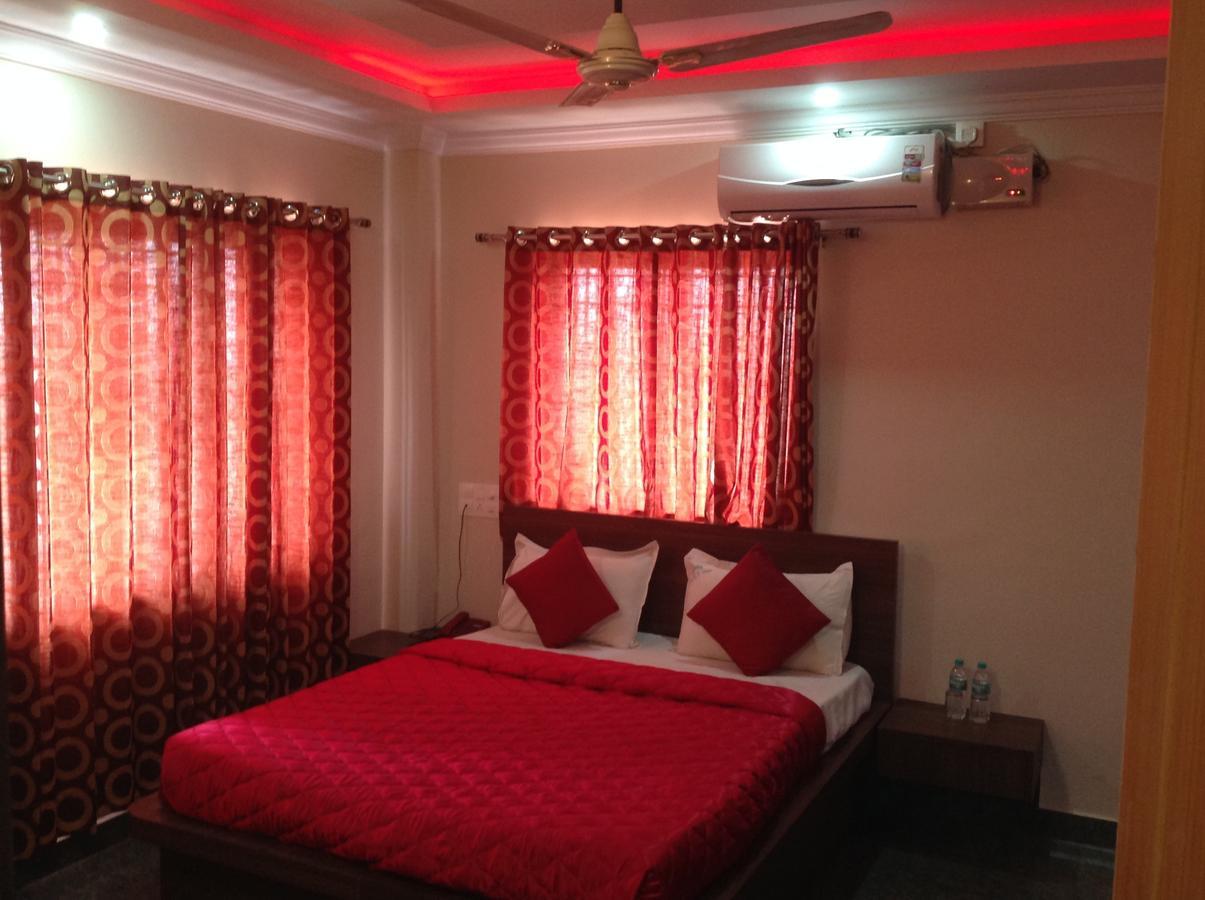 Hotel Rest Inn Chikmagalūr Extérieur photo